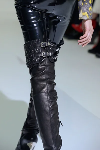 Look 49